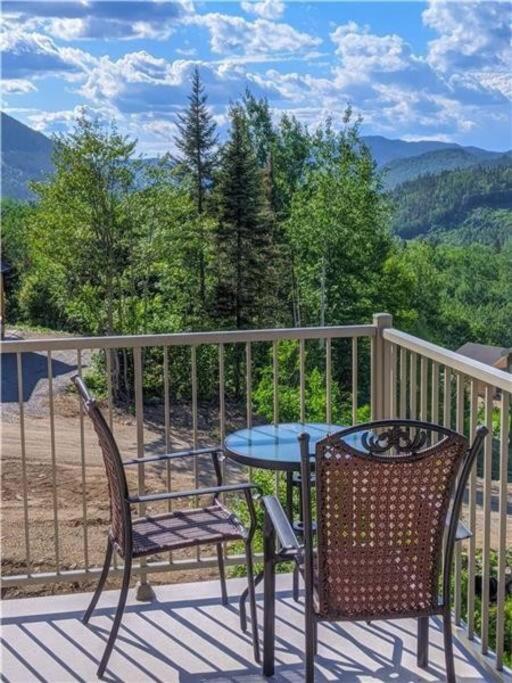 Chalet Au petit Édouard  LʼAnse-Saint-Jean Extérieur photo