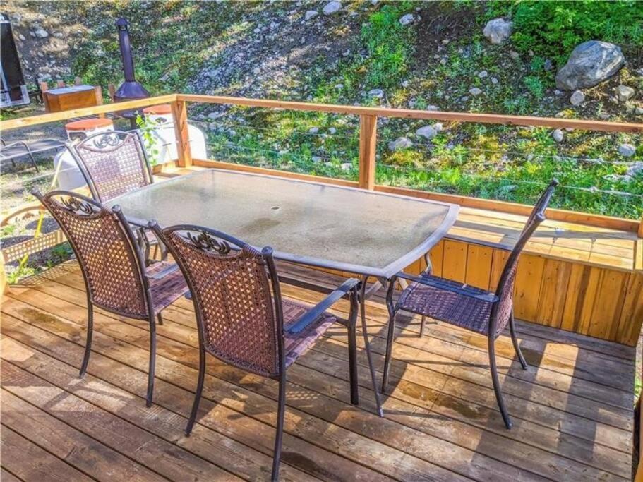 Chalet Au petit Édouard  LʼAnse-Saint-Jean Extérieur photo